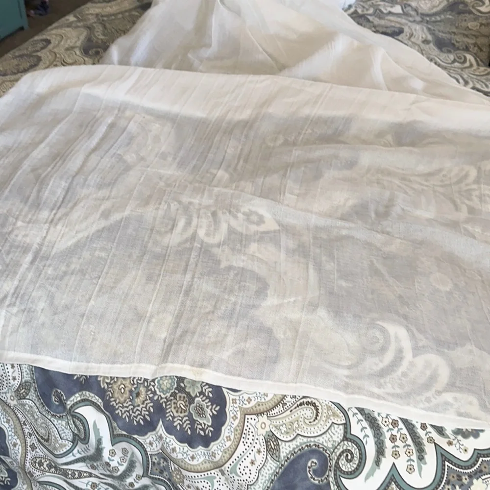 16 foot long semi sheer window scarf EUC white 45 inches wide Madison Park